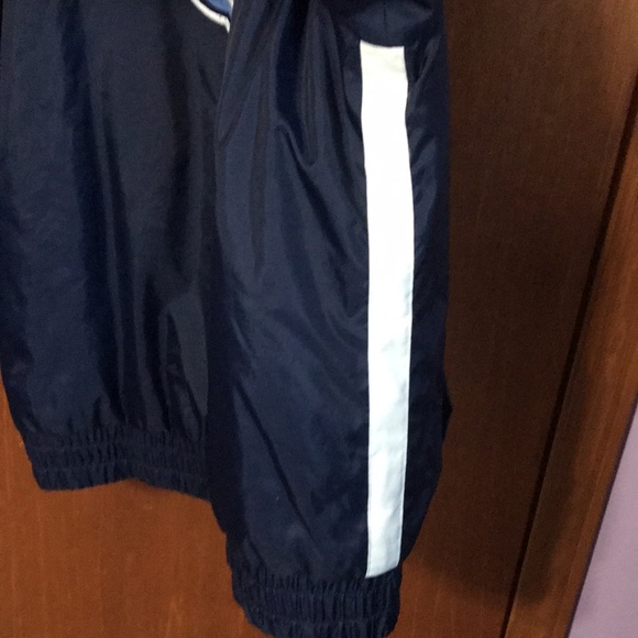 TITAN NFL COAT XL ❤️💙 - Picture 10 of 15